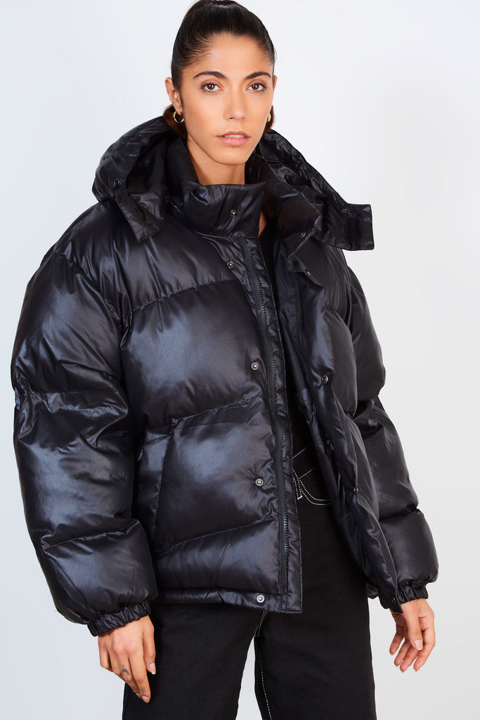 Black hooded puffer jacket_3