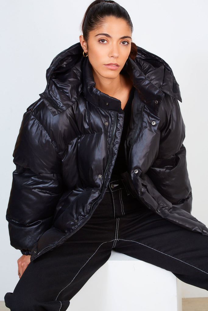 Black hooded puffer jacket_6