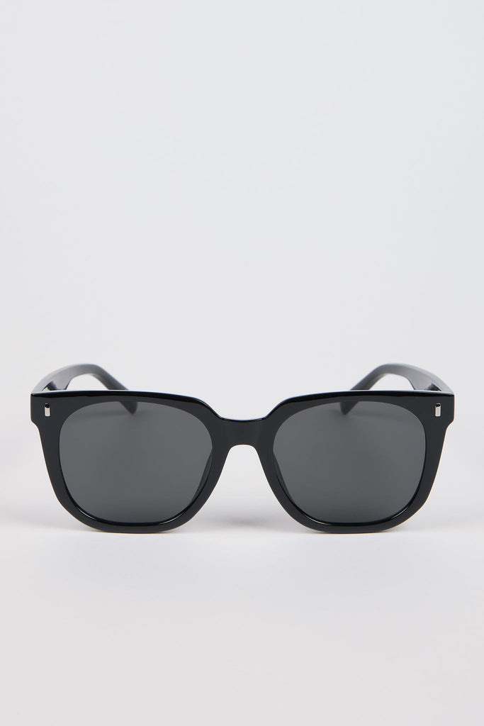 Black large frame sunglasses_1
