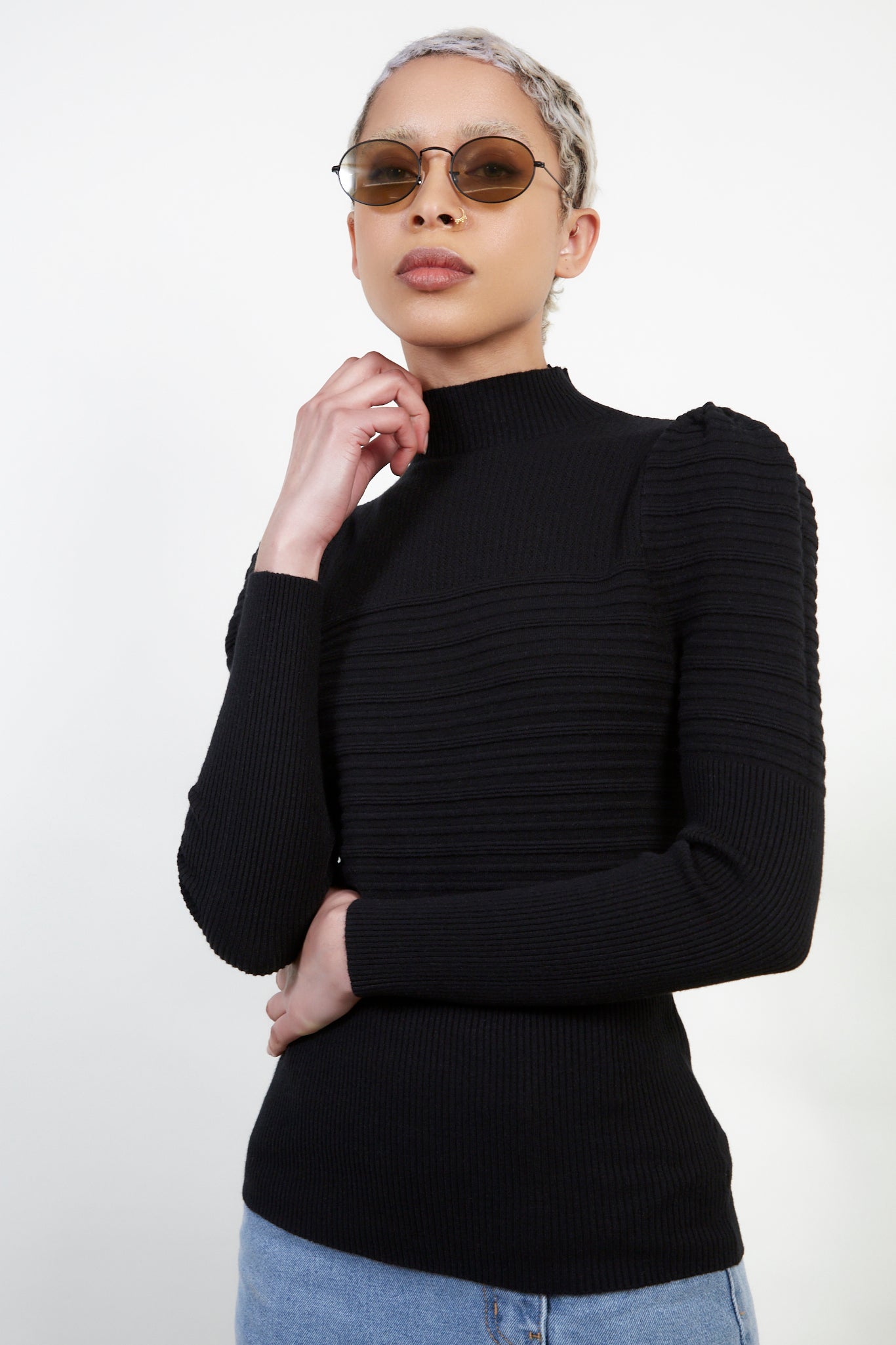Black ribbed puff sleeve knit top_1