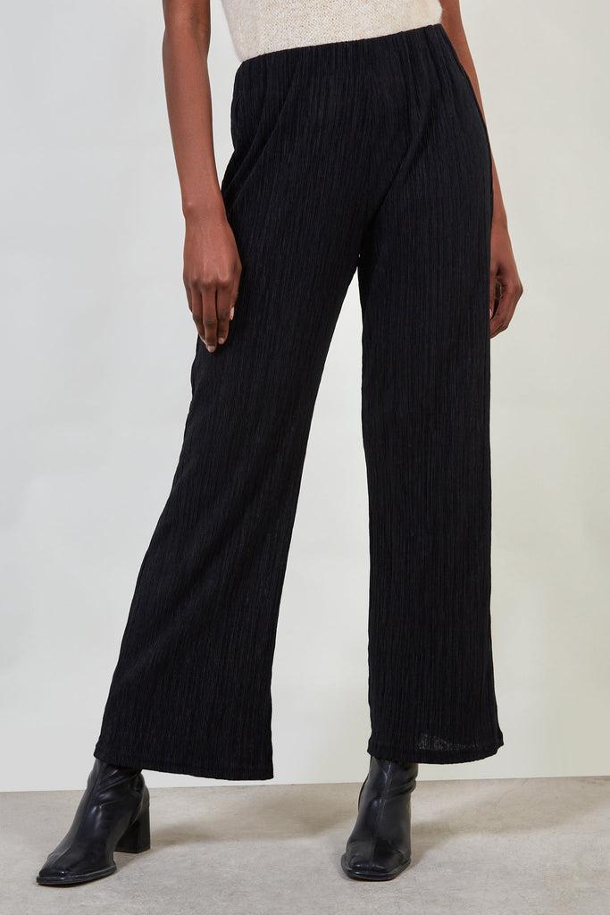 Black ribbed trousers_1