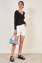 Black ruched v-neck tee_2