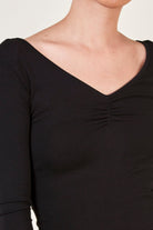 Black ruched v-neck tee_5