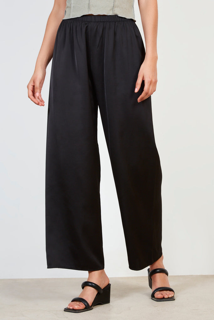Black satin touch trousers_1