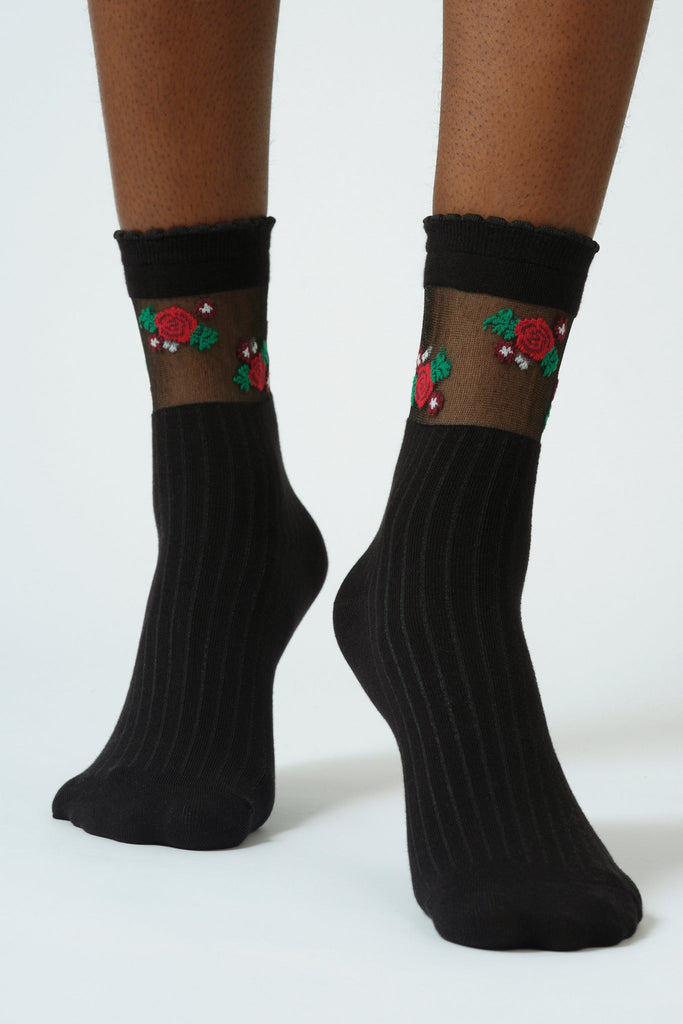 Black sheer ankle red roses socks_2