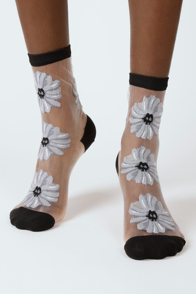 Black sheer floral socks_1