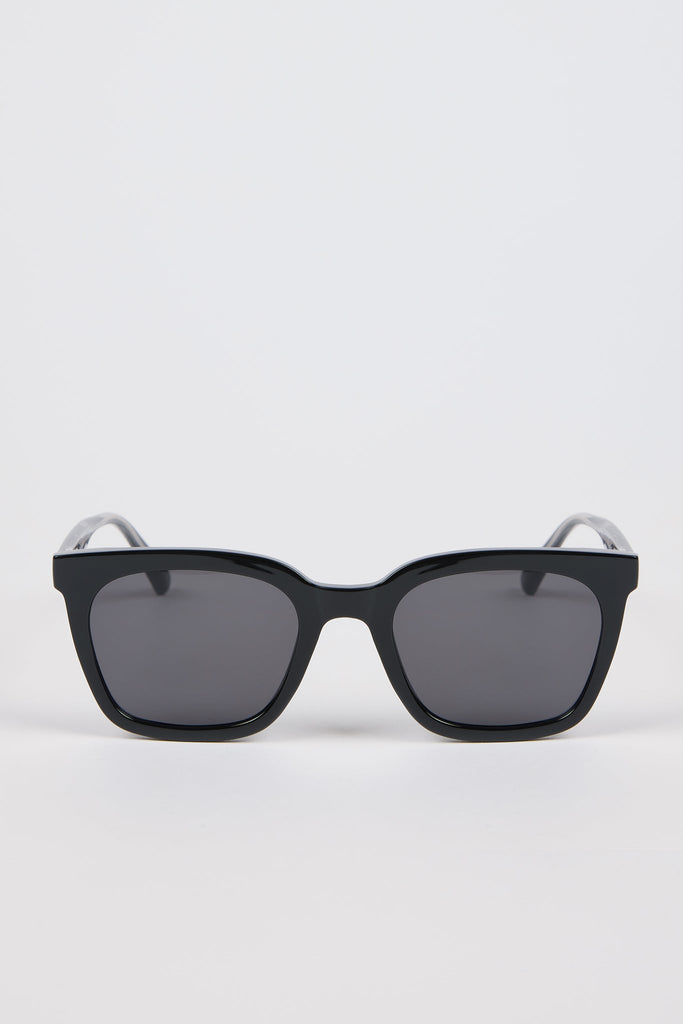 Black square frame sunglasses_1