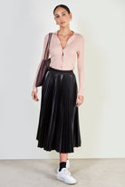 Black vegan leather long pleated skirt_2