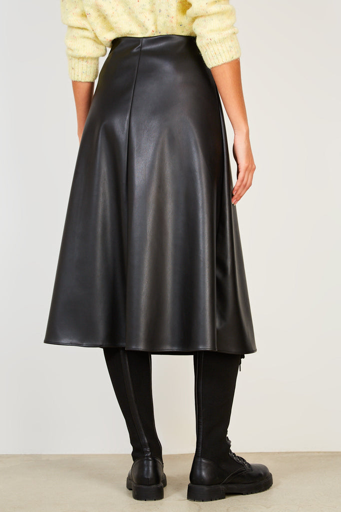 Black vegan leather long skirt_2