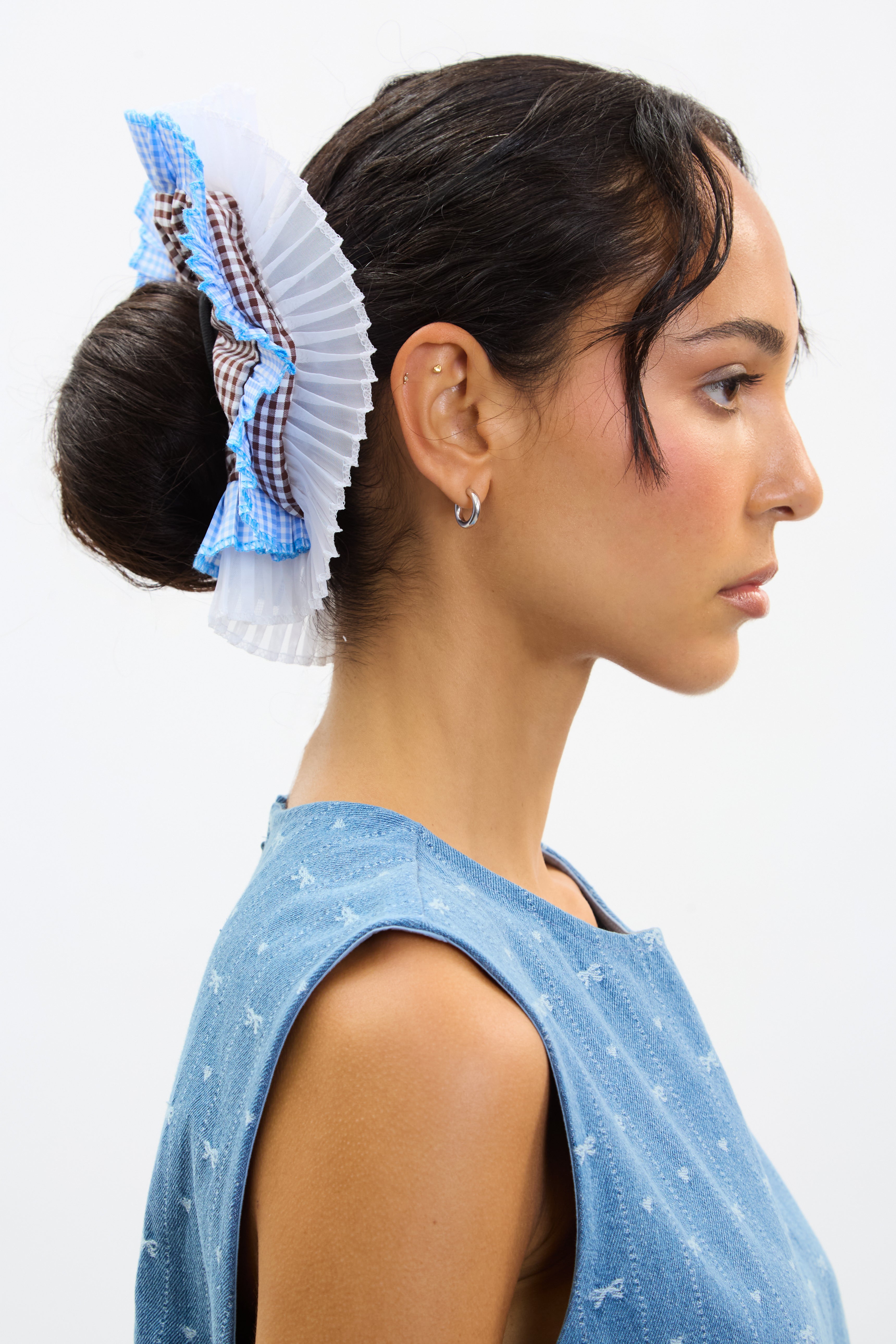 Blue and brown gingham sheer frill scrunchie_4
