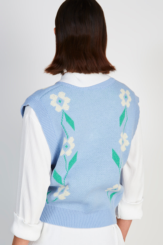 Blue and white intarsia large floral sweater vest_2