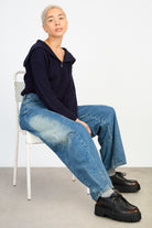 Blue rounded side panel jeans_5