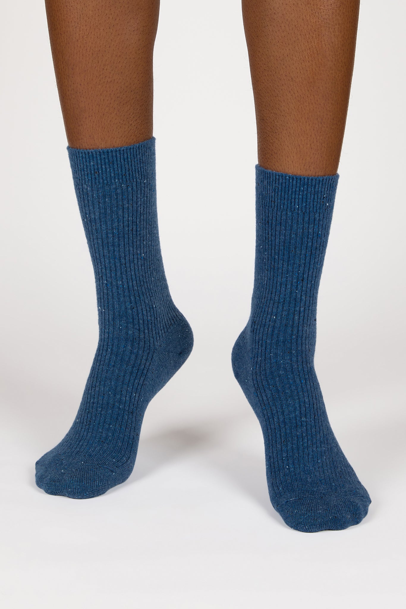 Blue thin ribbed rainbow fleck socks_2