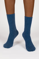 Blue thin ribbed rainbow fleck socks_2