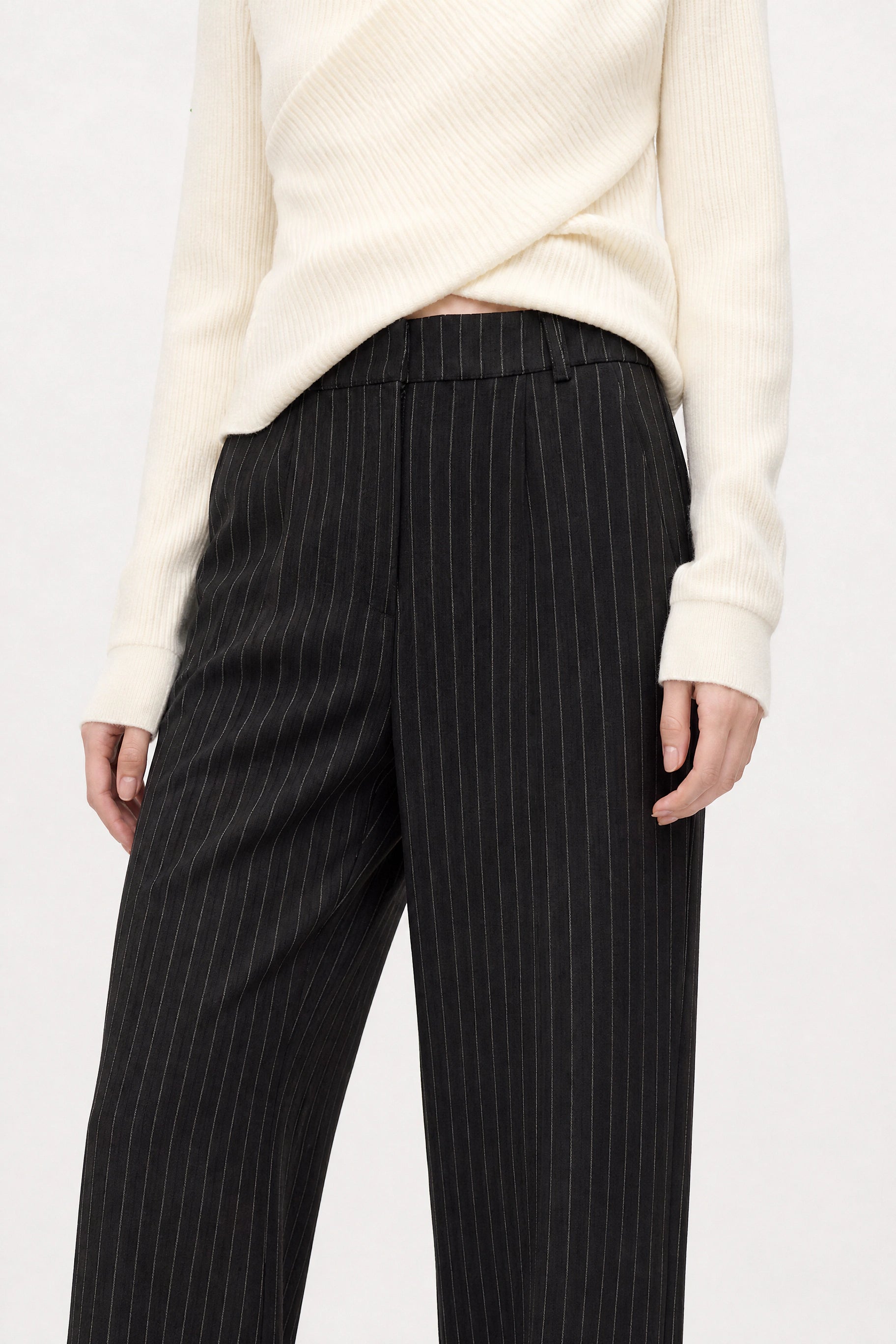 Blue and ivory pinstriped tailored trousers_4
