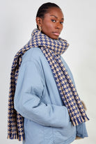 Blue and beige giant houndstooth scarf_4