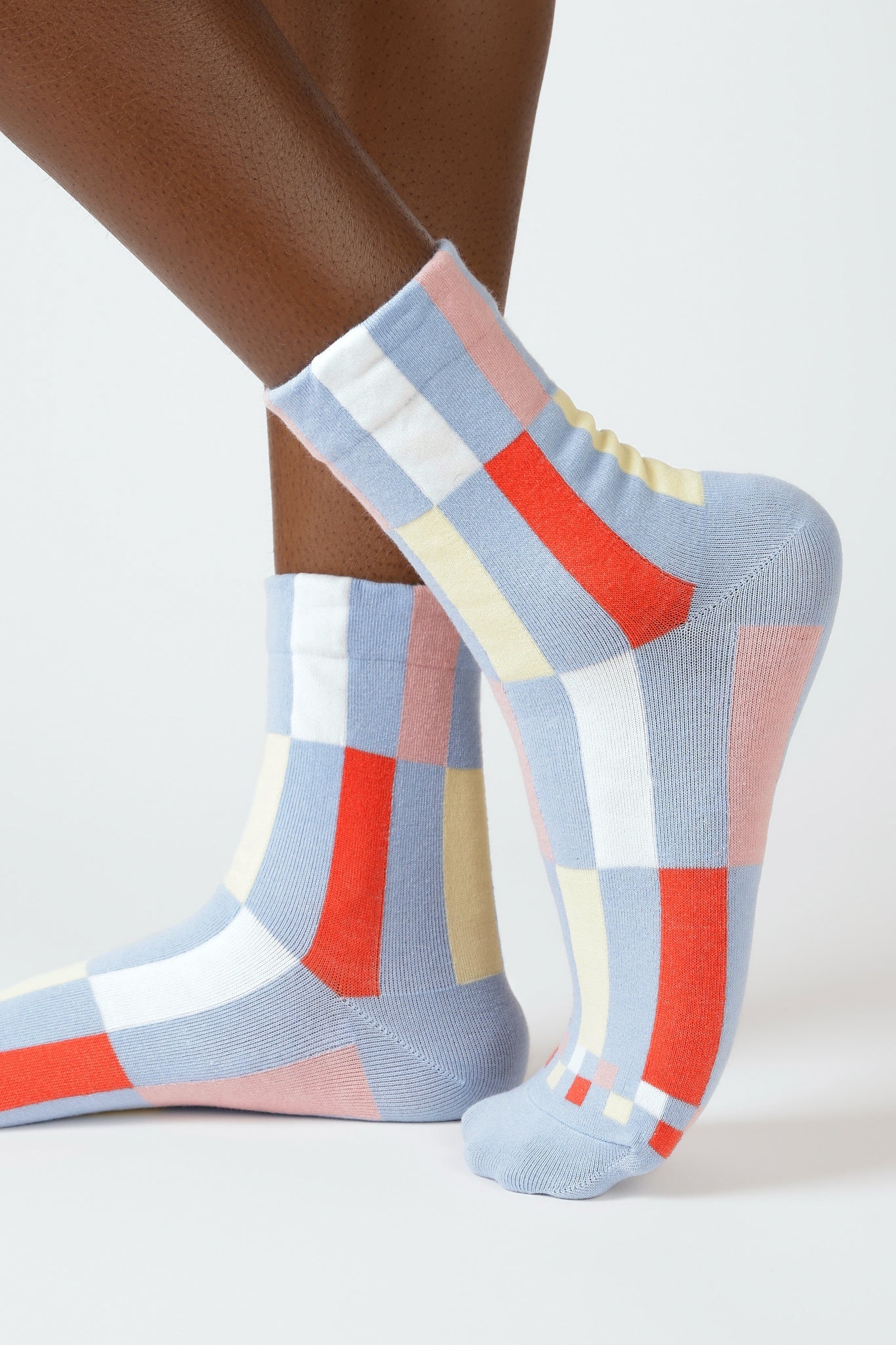 Blue bright rectangles socks_3