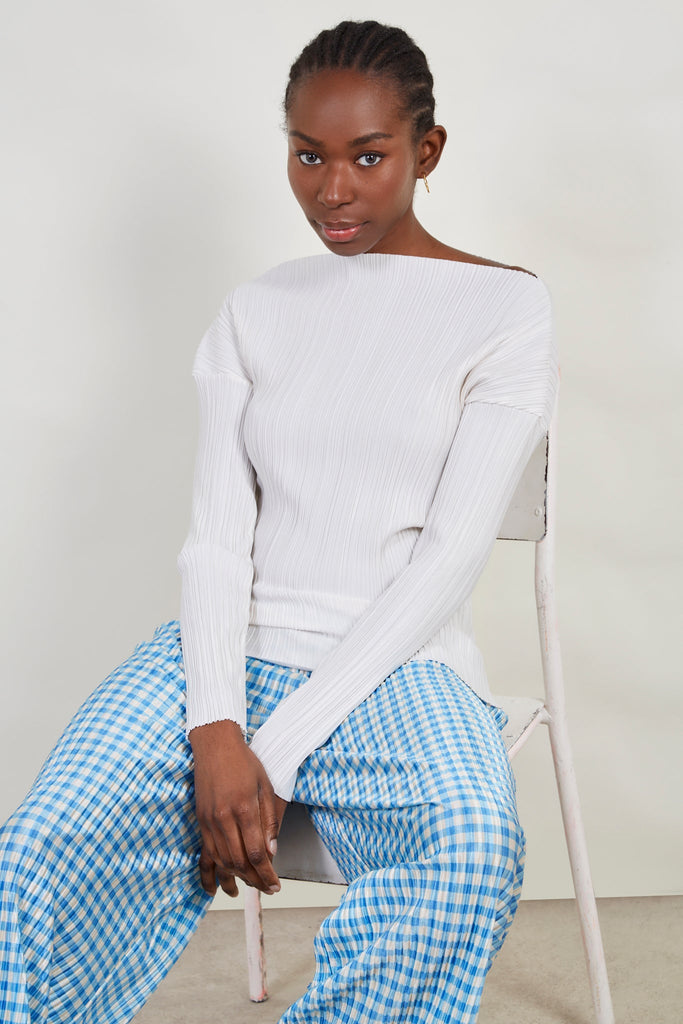 Ivory pleat ribbed wide neck top_5
