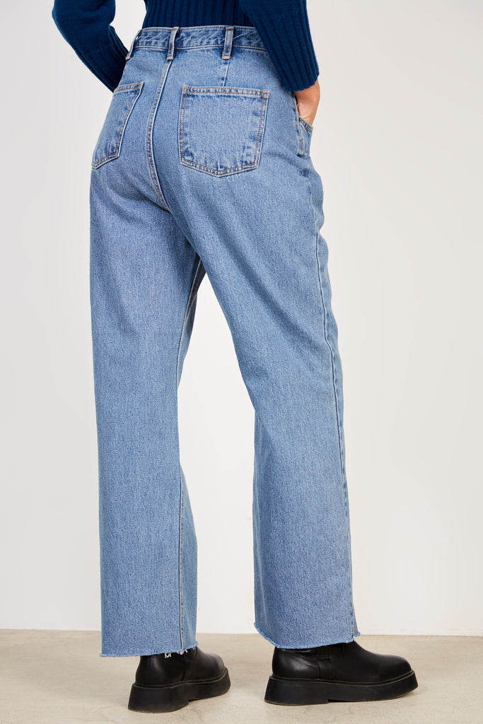 Blue washed denim button adjustable waist jeans_2