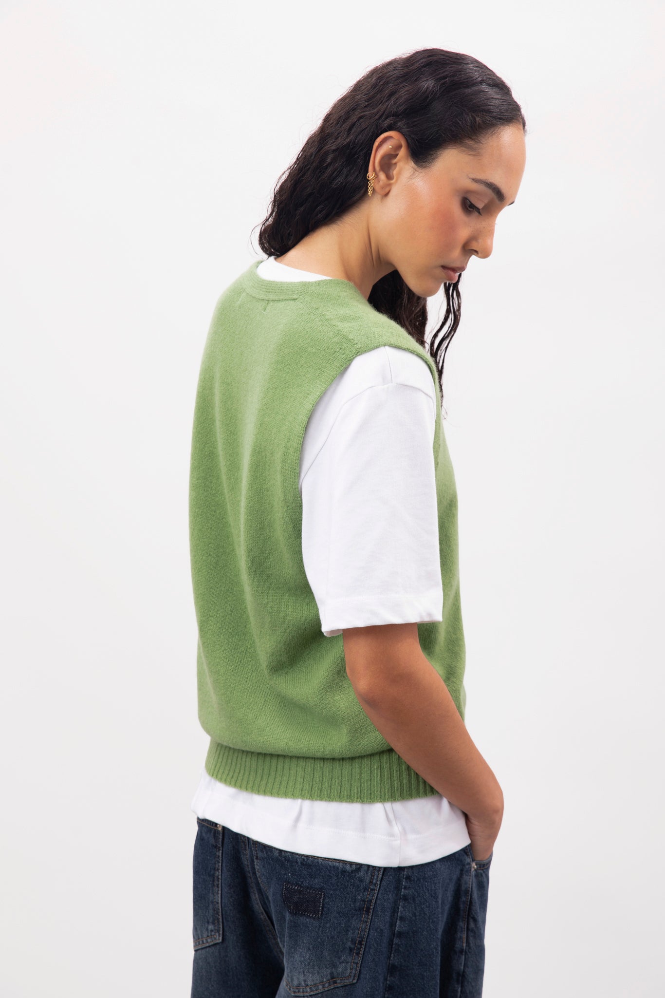 Bright green pure wool deep V knit vest_3