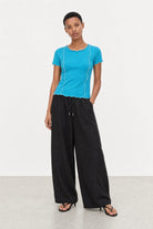 Bright blue ribbed contrast trim double line tee_4