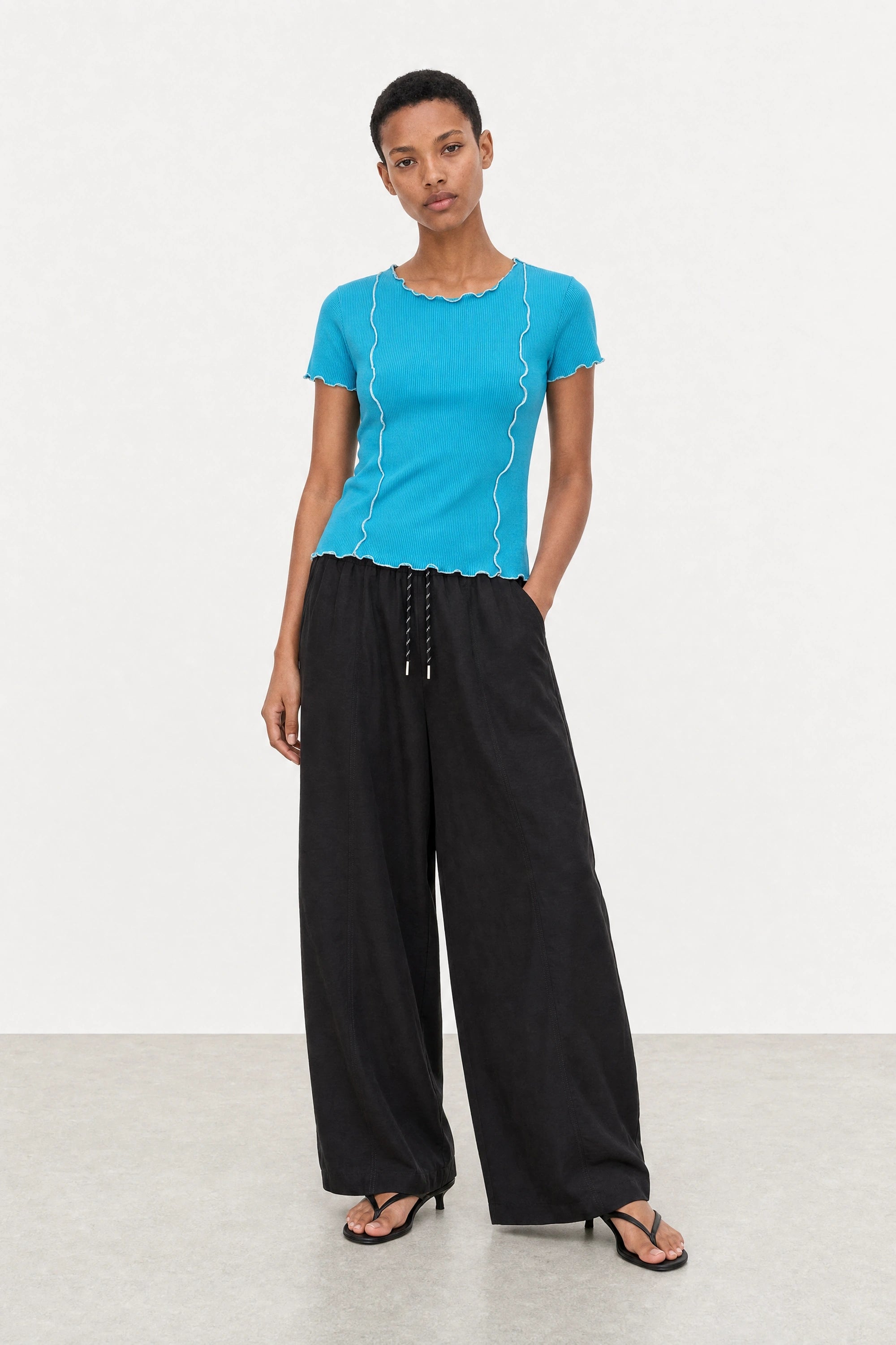 Bright blue ribbed contrast trim double line tee_4