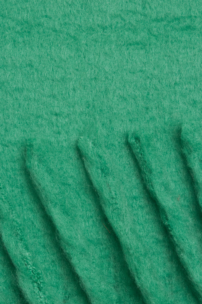 Bright green fuzzy thick scarf_2