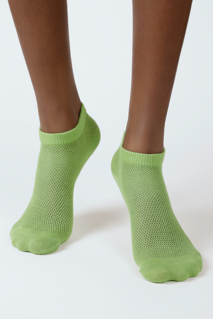 Bright green mesh ankle socks_2