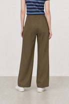 Brown pocket front tailored trousers_2