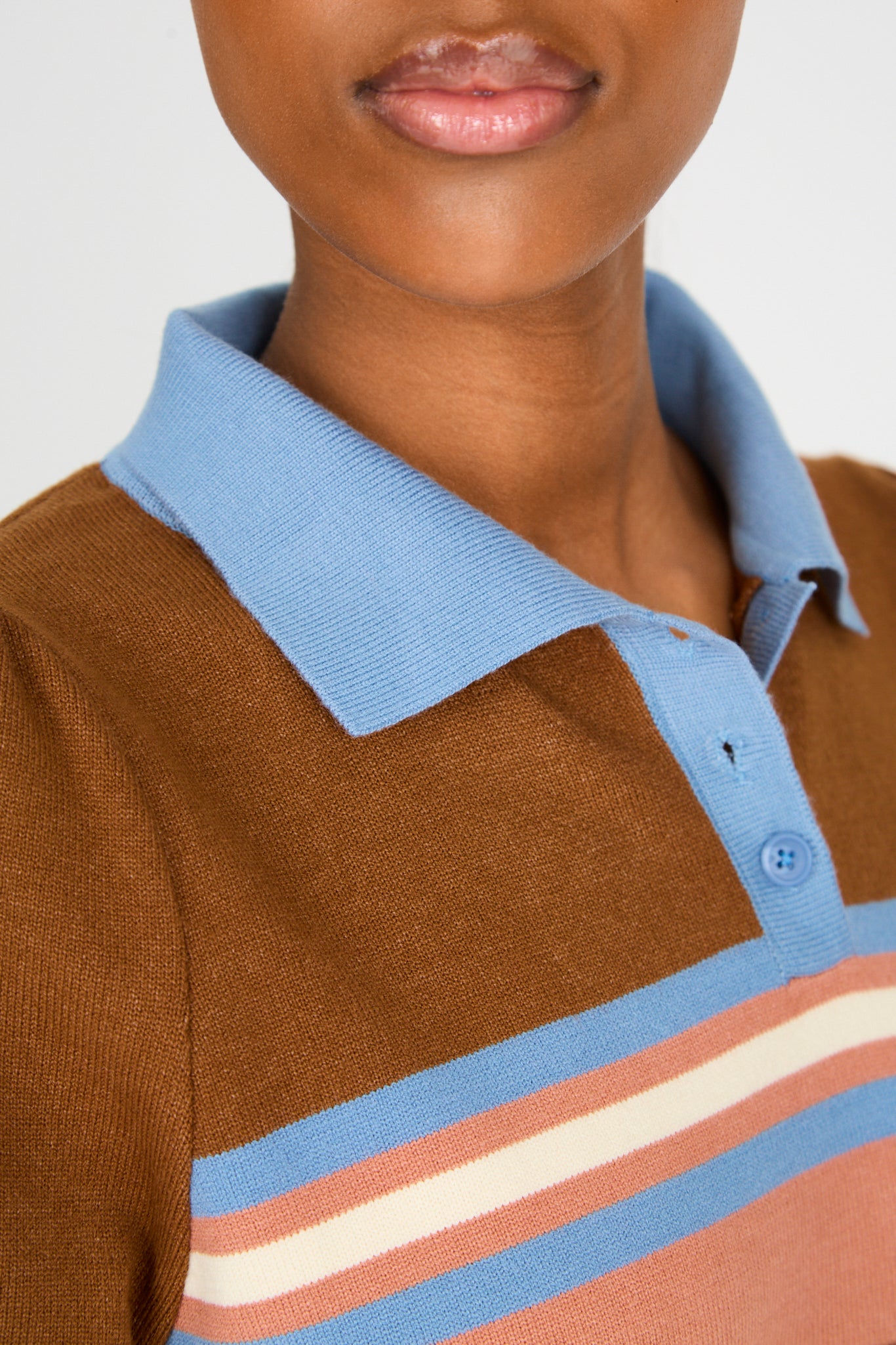 Brown striped blue collar knit tee_3