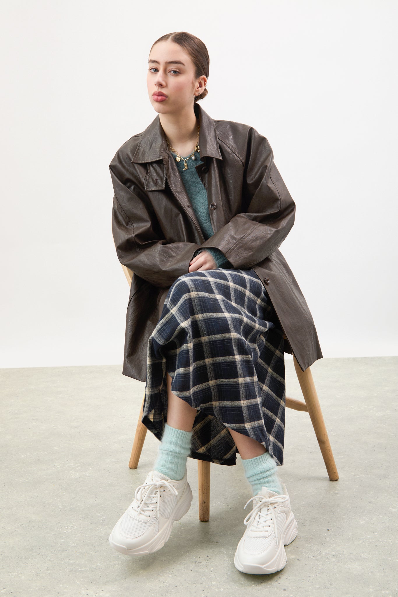 Brown vegan leather long single breasted jacket_6