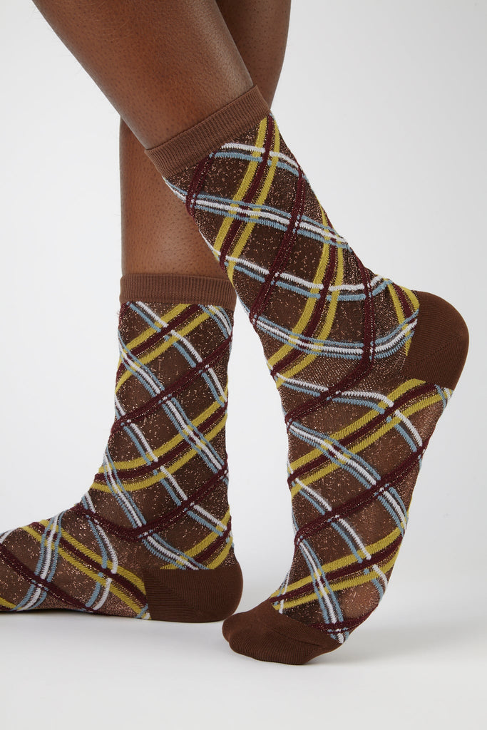 Brown criss cross multicolour sheer socks_3