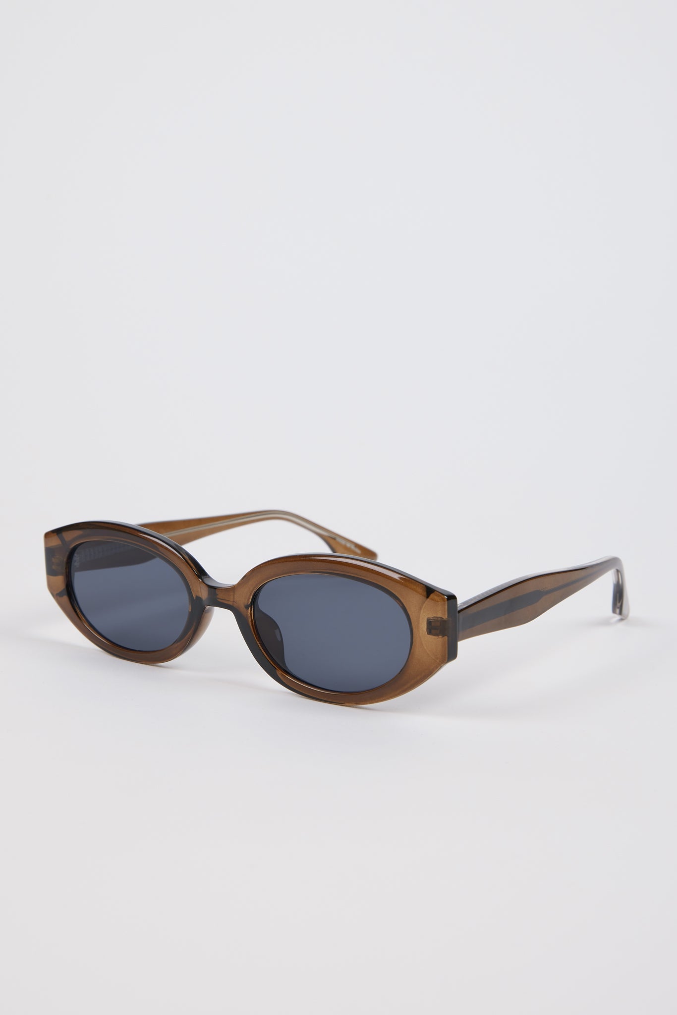 Brown rounded oval sunglasses