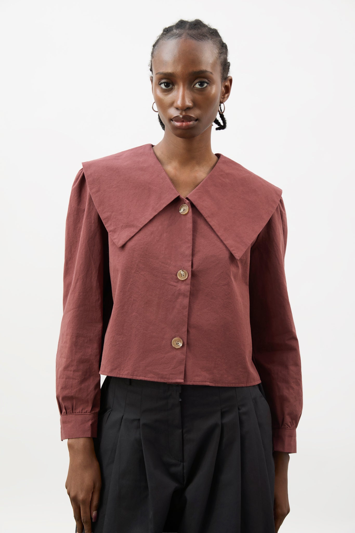 Burgundy pointed giant collar shirt_1