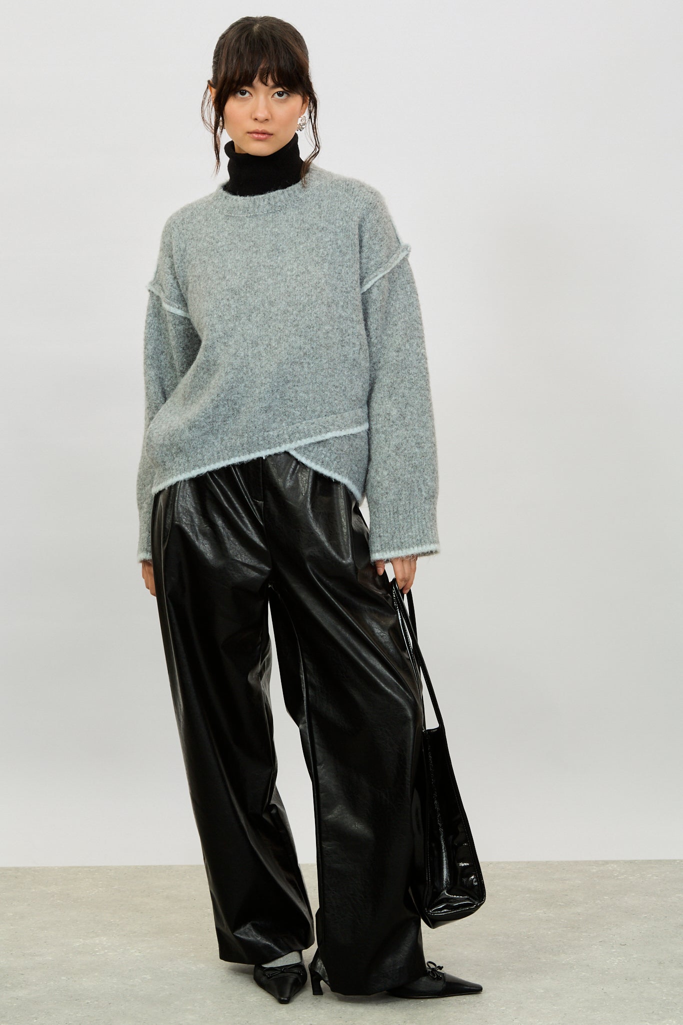 Charcoal and light grey wool blend asymmetric hem jumper_4