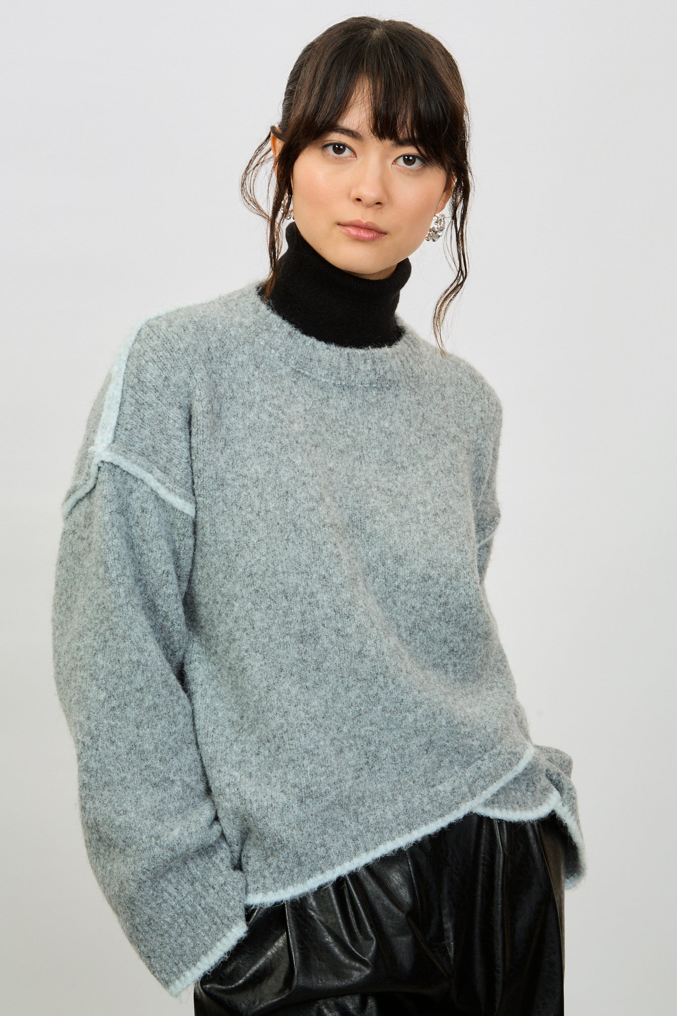Charcoal and light grey wool blend asymmetric hem jumper_1