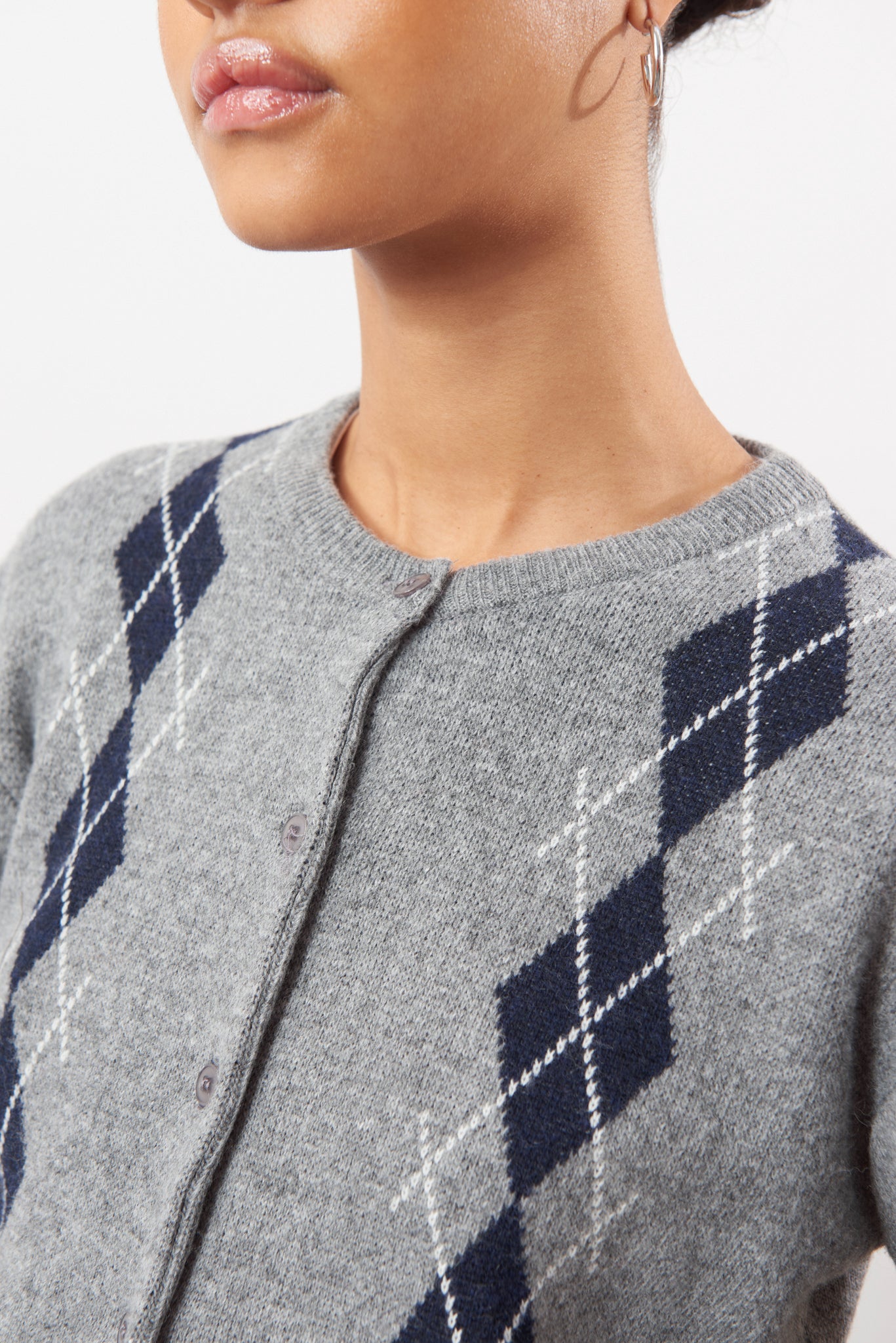 Charcoal grey argyle round neck cashmere wool blend cardigan_3