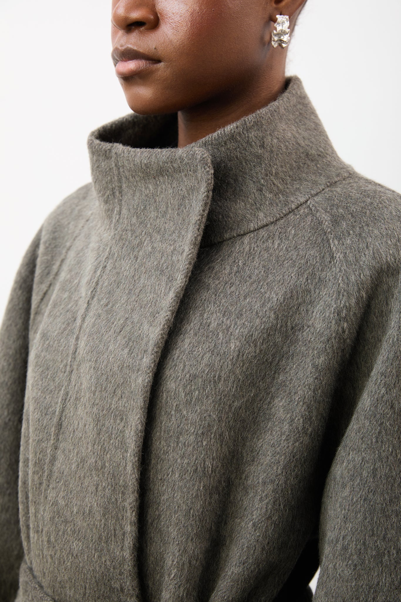 Charcoal grey pure wool funnel neck belted short coat_3