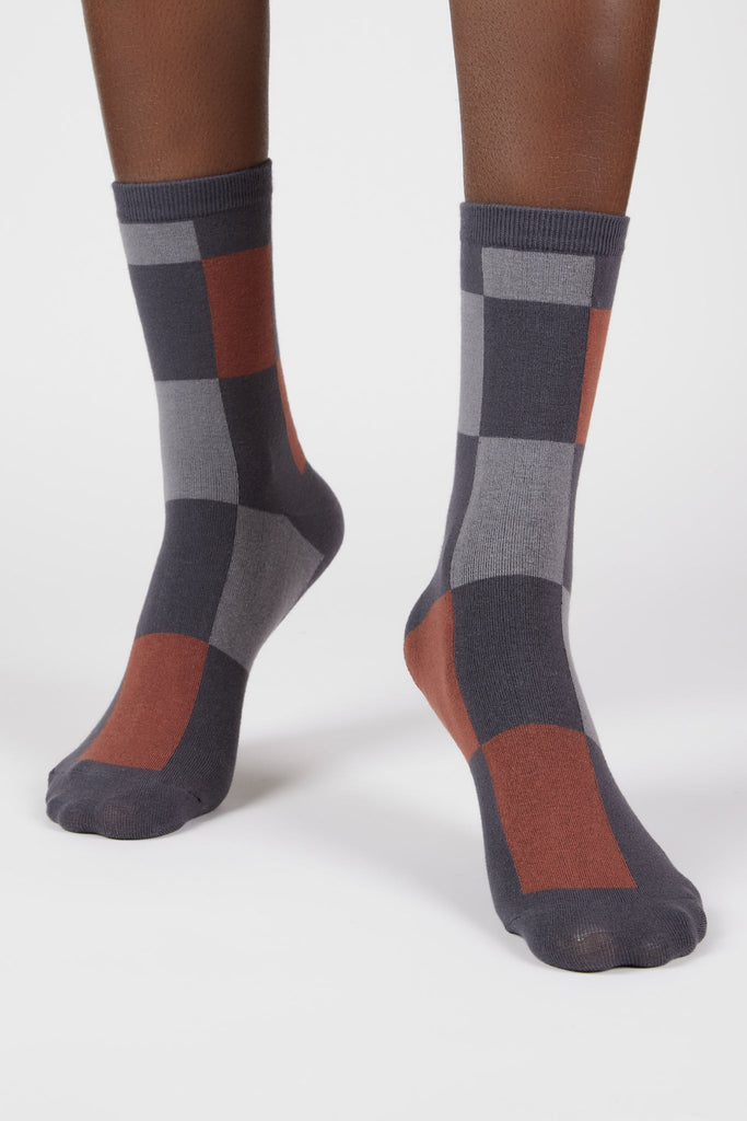 Charcoal grey and orange giant block check socks_4