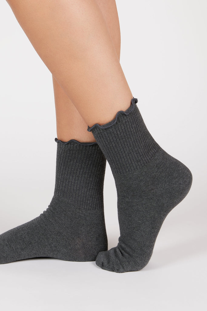 Charcoal grey ruffle trim socks_1