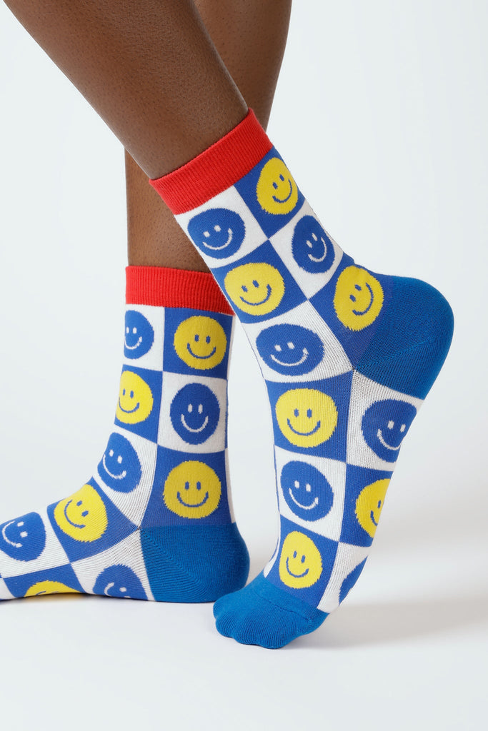 Cobalt checkered smiley face socks_1