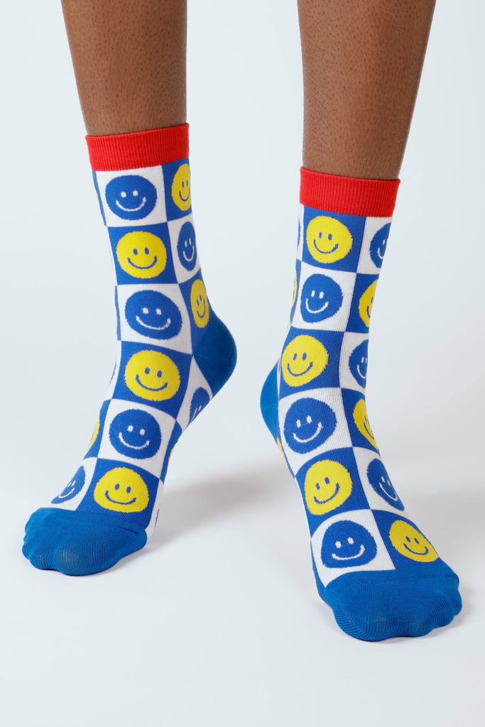 Cobalt checkered smiley face socks_2