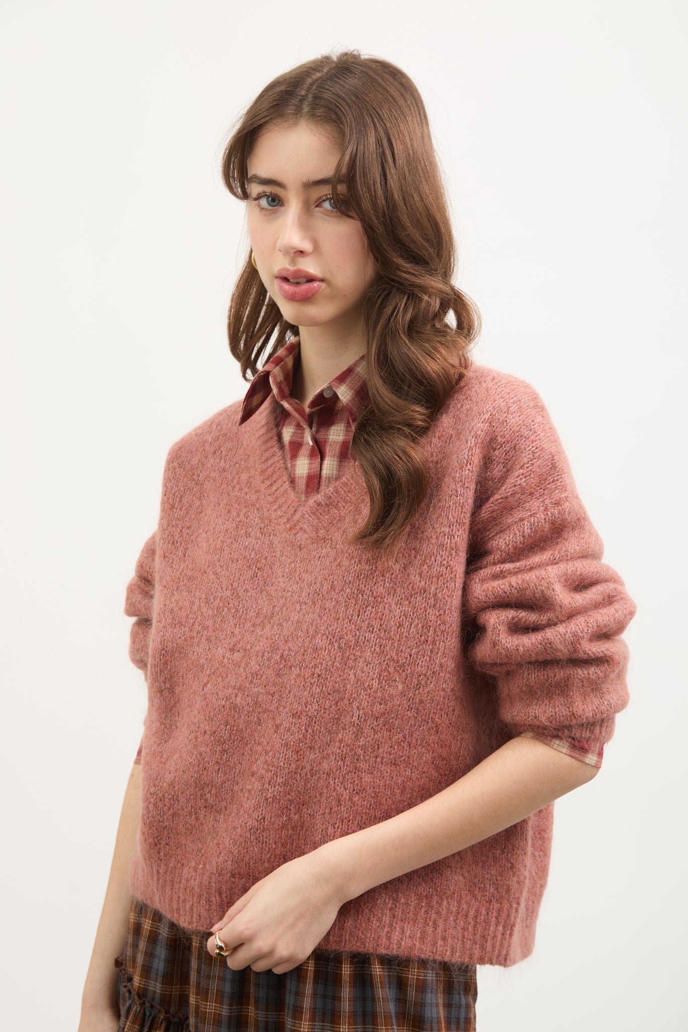 Coral mohair wool blend V neck jumper_1