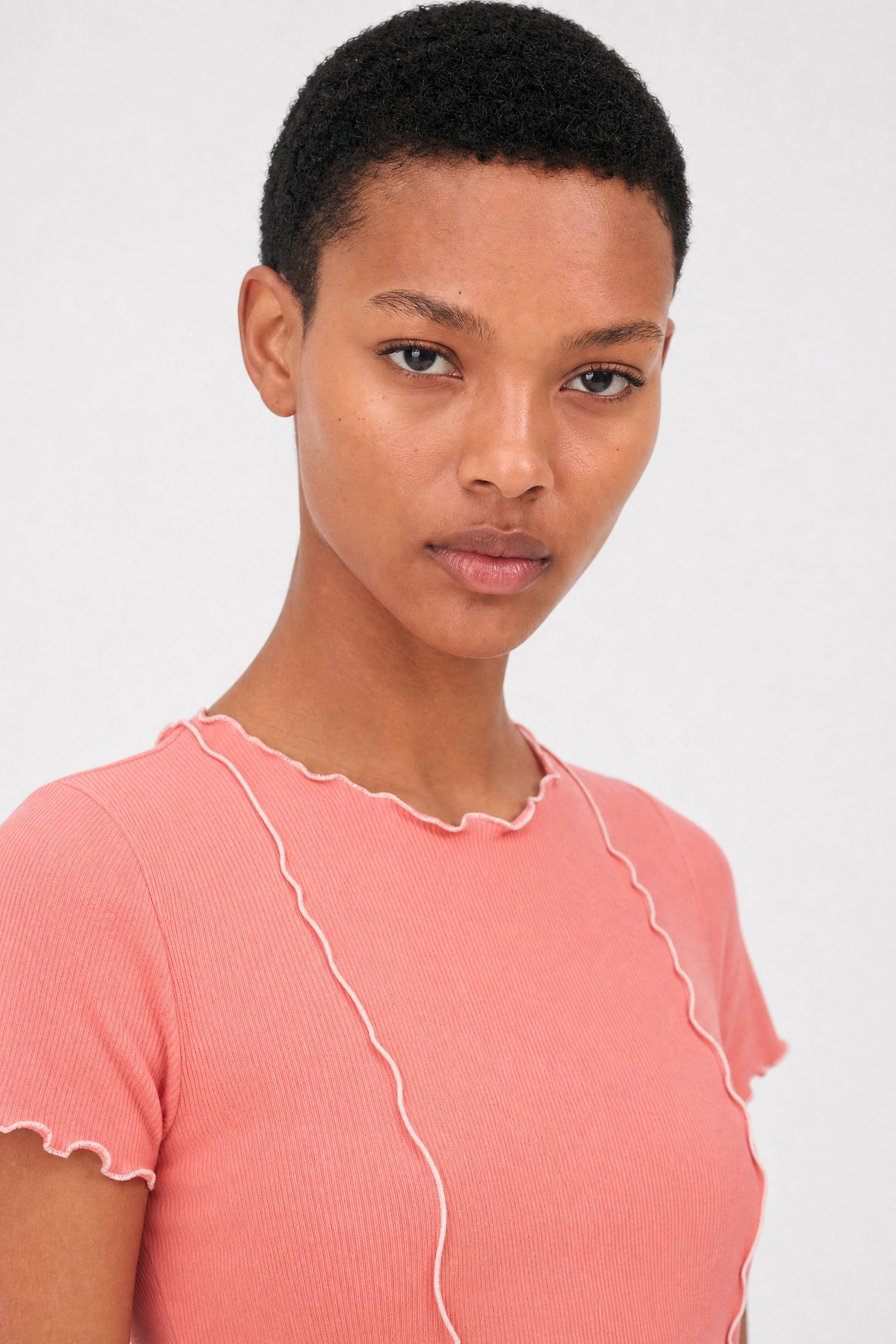 Coral ribbed contrast trim double line tee_3