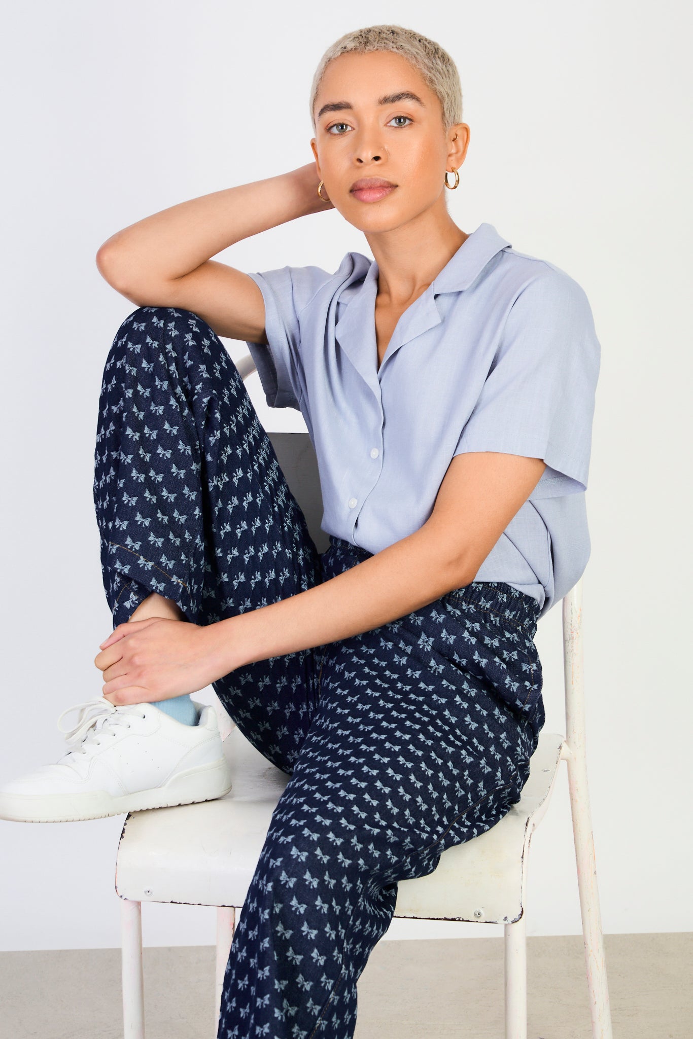 Dark blue ribbon denim jeans_5