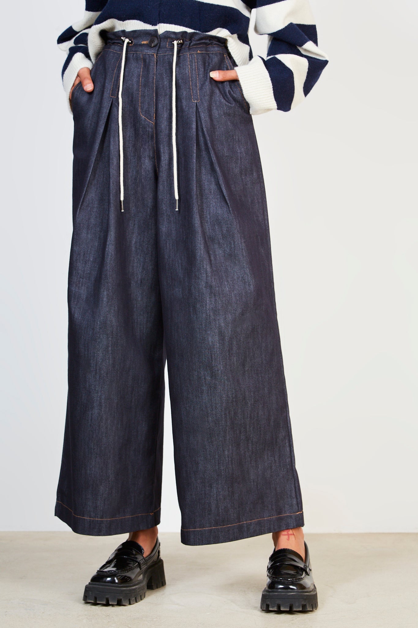 Dark denim wide leg jeans_1