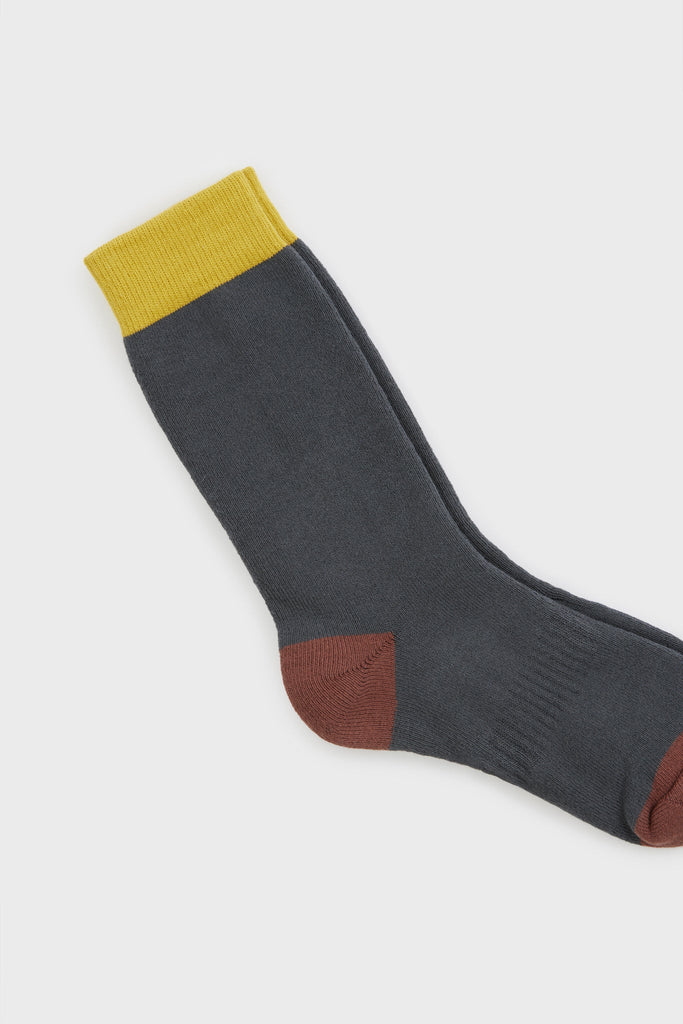 Dark grey smooth tricolour block socks_3