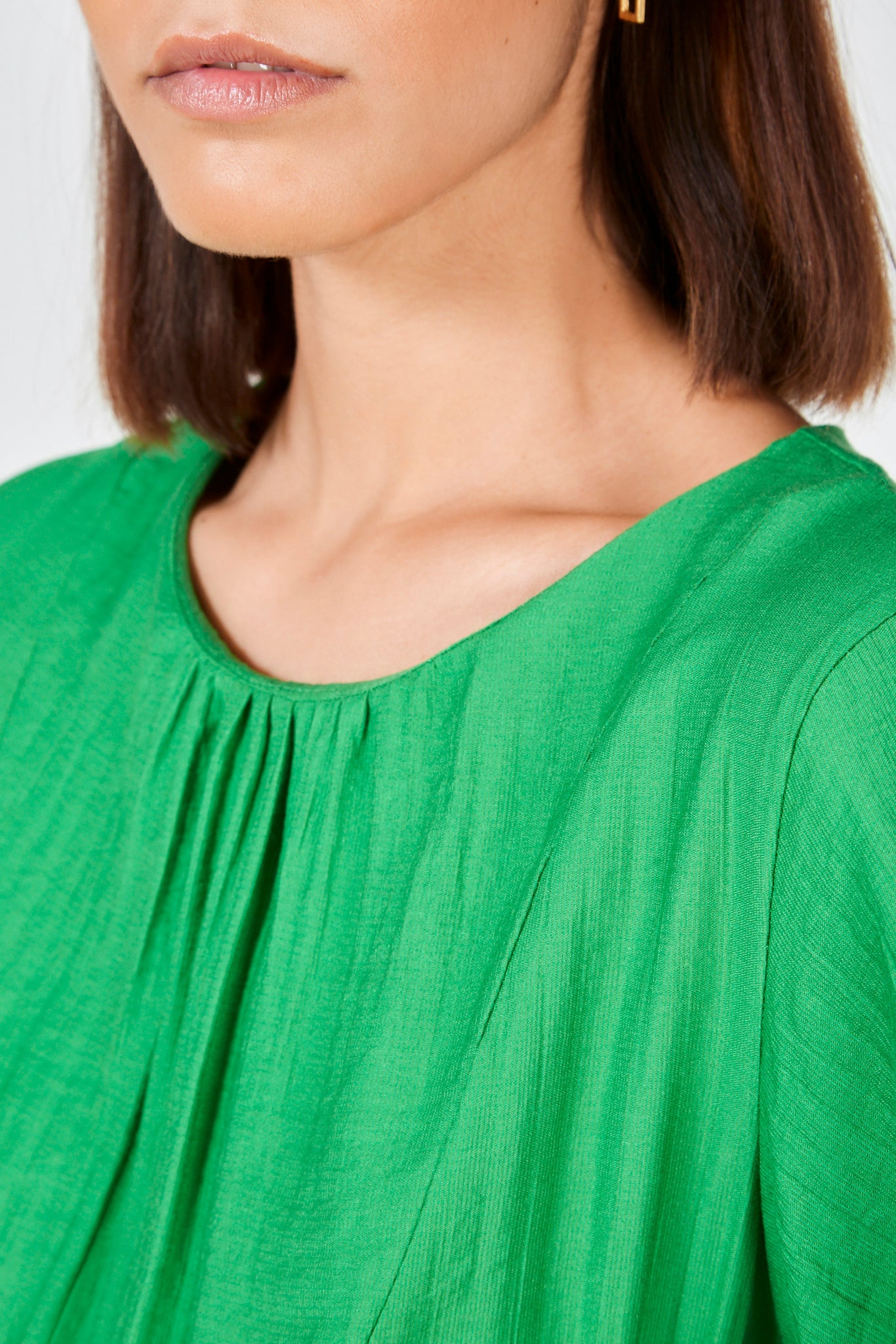 Emerald green puff sleeve dress_5