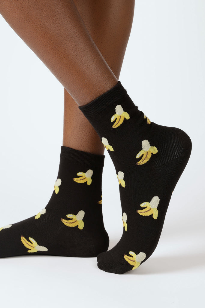 Black peeled banana socks_1