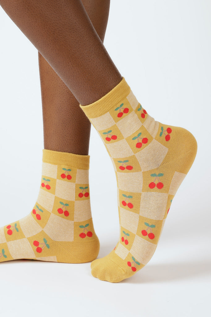 Mustard check cherry socks_1